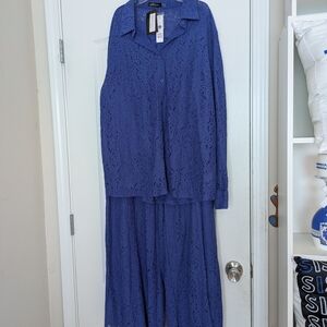 Elegant Blue Lace Women's Set